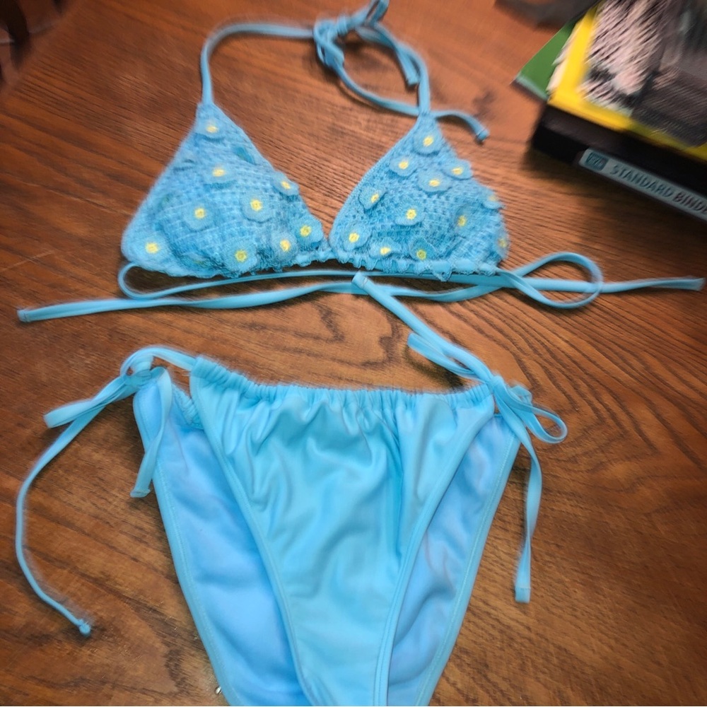 Women’s Blue Tie-Side Bikini Set - Crochet Floral Top